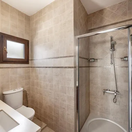 Sunnyvillas: 4br Seafront Villa*private Pool*bw44 * Protaras